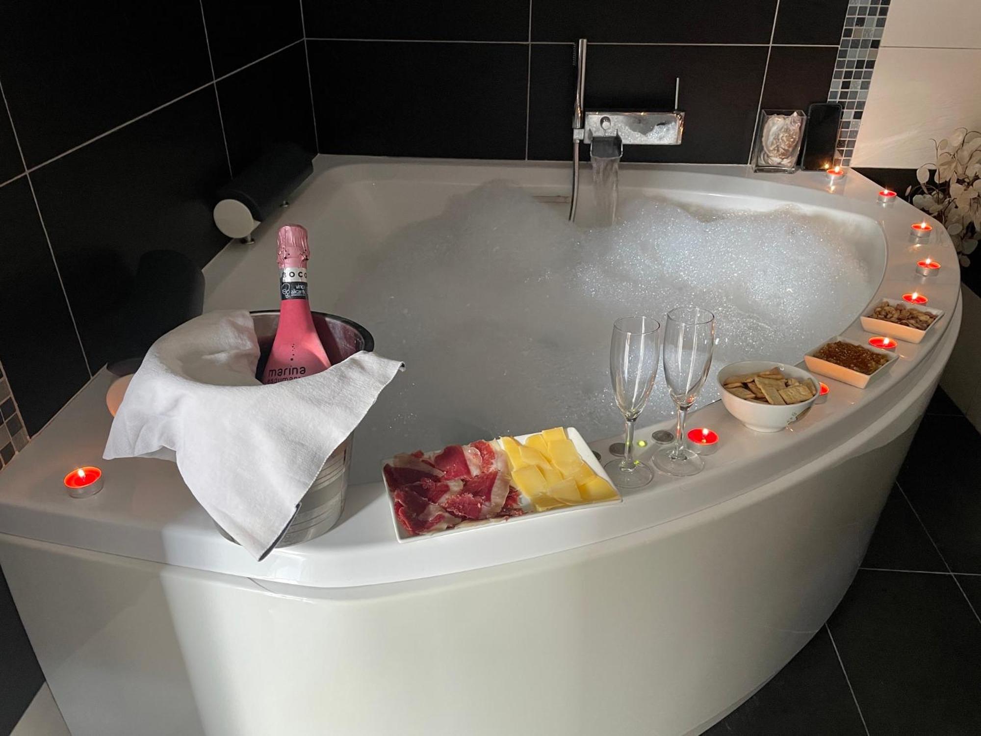 Casa Con Jacuzzi Y Piscina Con Vistas Al Castillo Corbera de Alcira エクステリア 写真